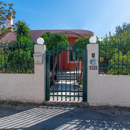 Holiday home Lovely Family Garden House Athens