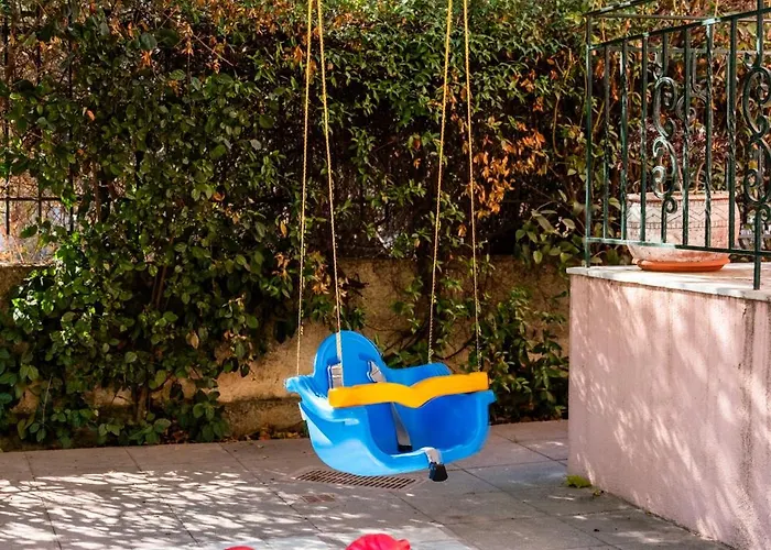 Lovely Family Garden House * Athen