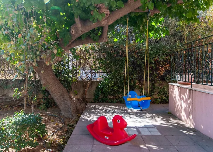 بيت للعطل Lovely Family Garden House