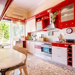 Lovely Family Garden House * Athen