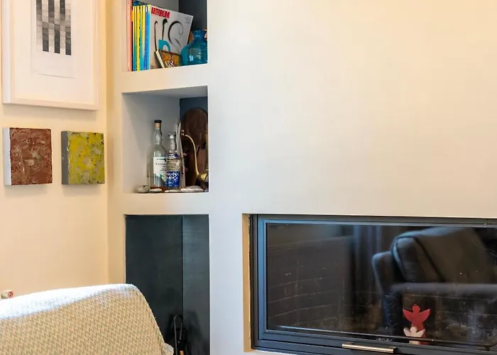 Lovely Family Garden House *