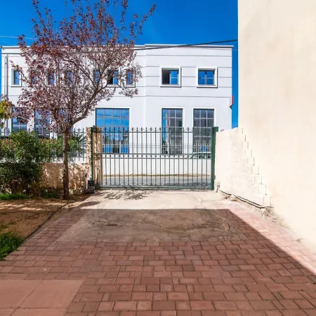Lovely Family Garden House * Athens